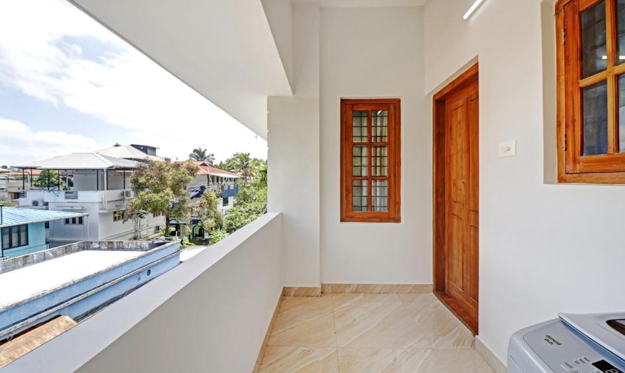 Itsy Hotels Palm Grove By D2V Kochi Ngoại thất bức ảnh